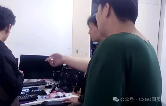 嫌疑人向办案民警交代其作案设备